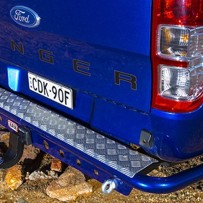 Pare-choc arrière ARB Ranger/BT50 avec attelage robuste 4x4